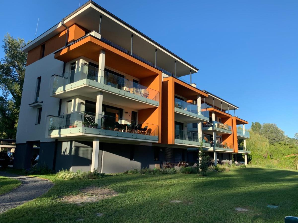 Apartmán Fuzliget Surf Garden Balatonfůzfő Exteriér fotografie