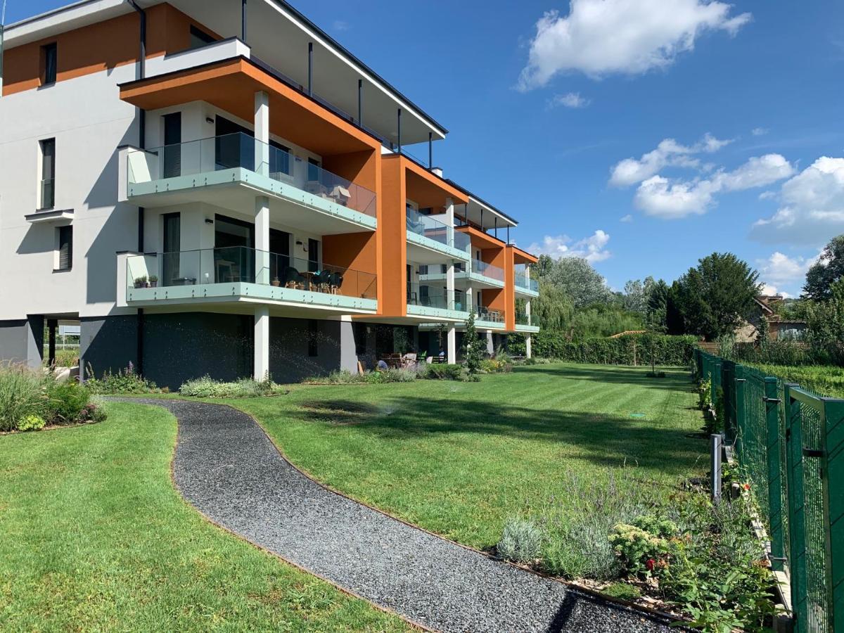 Apartmán Fuzliget Surf Garden Balatonfůzfő Exteriér fotografie